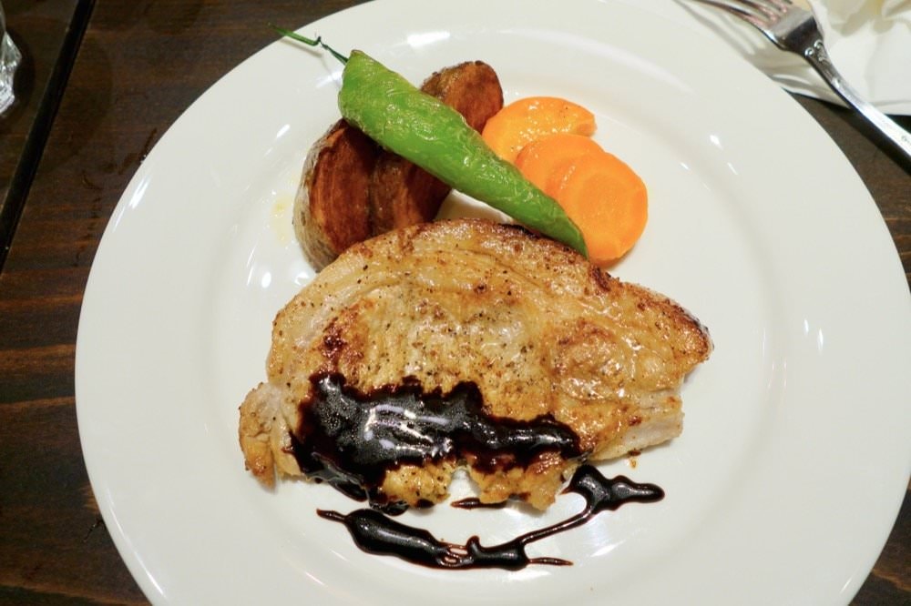 【京都美食推薦】百年老店東洋亭。必吃漢堡排、百年布丁，京都車站美食餐廳推薦！東洋亭京都ポルタ店(Grill Capital Touyoutei-Kyoto Porta)