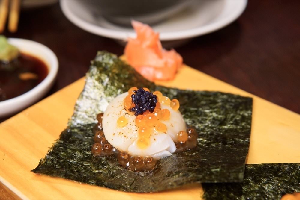 大安區美食推薦【Food二十食堂】超好吃握壽司、生魚片丼飯、一夜干、唐揚雞，新鮮美味日式料理｜大安區平價日料、外送美食推薦！