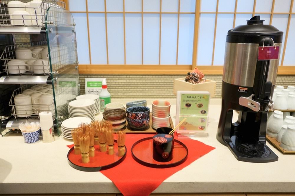 京都飯店推薦｜京都站前里士滿高級飯店 (Richmond Hotel Premier Kyoto Ekimae)免費下午茶點心與Happy Hour喝到飽，交通便利近京都車站/唐吉軻德/友都八喜/鳥貴族