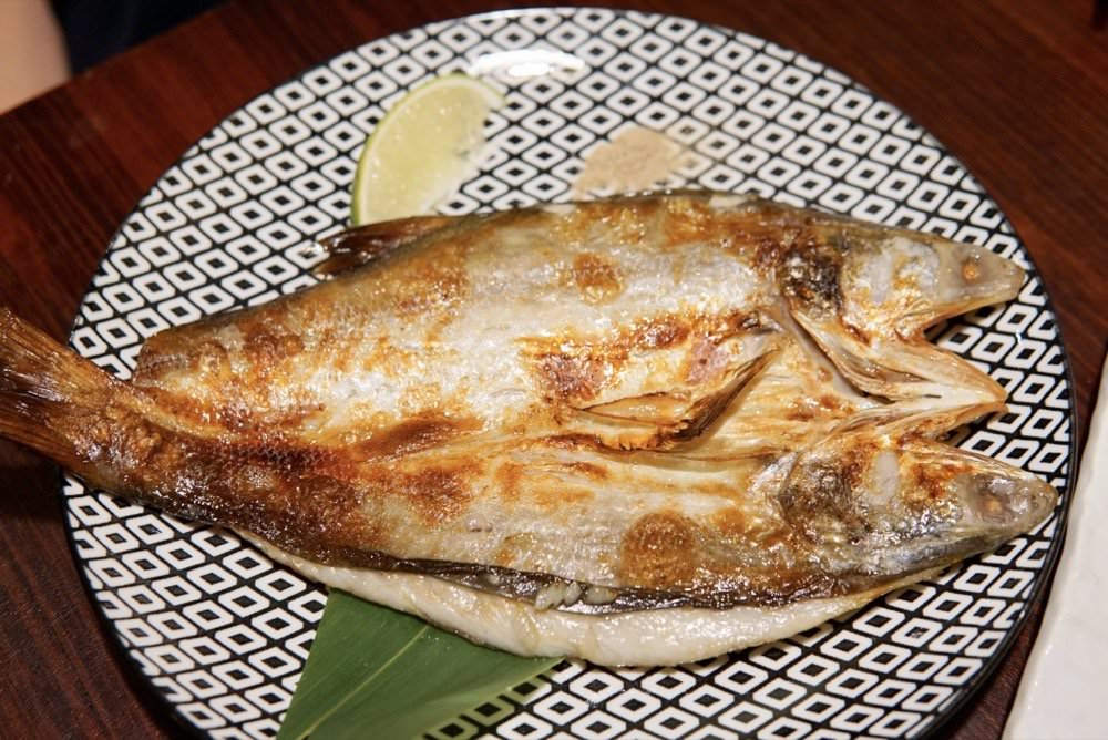 大安區美食推薦【Food二十食堂】超好吃握壽司、生魚片丼飯、一夜干、唐揚雞，新鮮美味日式料理｜大安區平價日料、外送美食推薦！