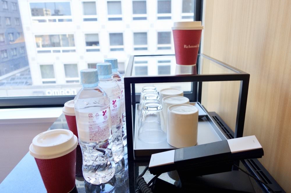 京都飯店推薦｜京都站前里士滿高級飯店 (Richmond Hotel Premier Kyoto Ekimae)免費下午茶點心與Happy Hour喝到飽，交通便利近京都車站/唐吉軻德/友都八喜/鳥貴族