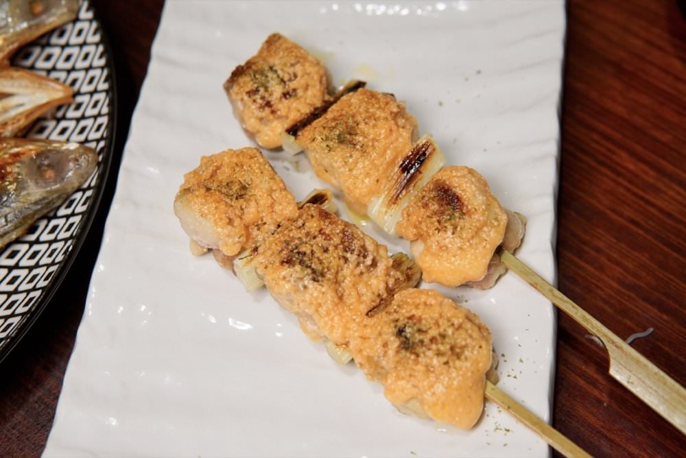 大安區美食推薦【Food二十食堂】超好吃握壽司、生魚片丼飯、一夜干、唐揚雞，新鮮美味日式料理｜大安區平價日料、外送美食推薦！