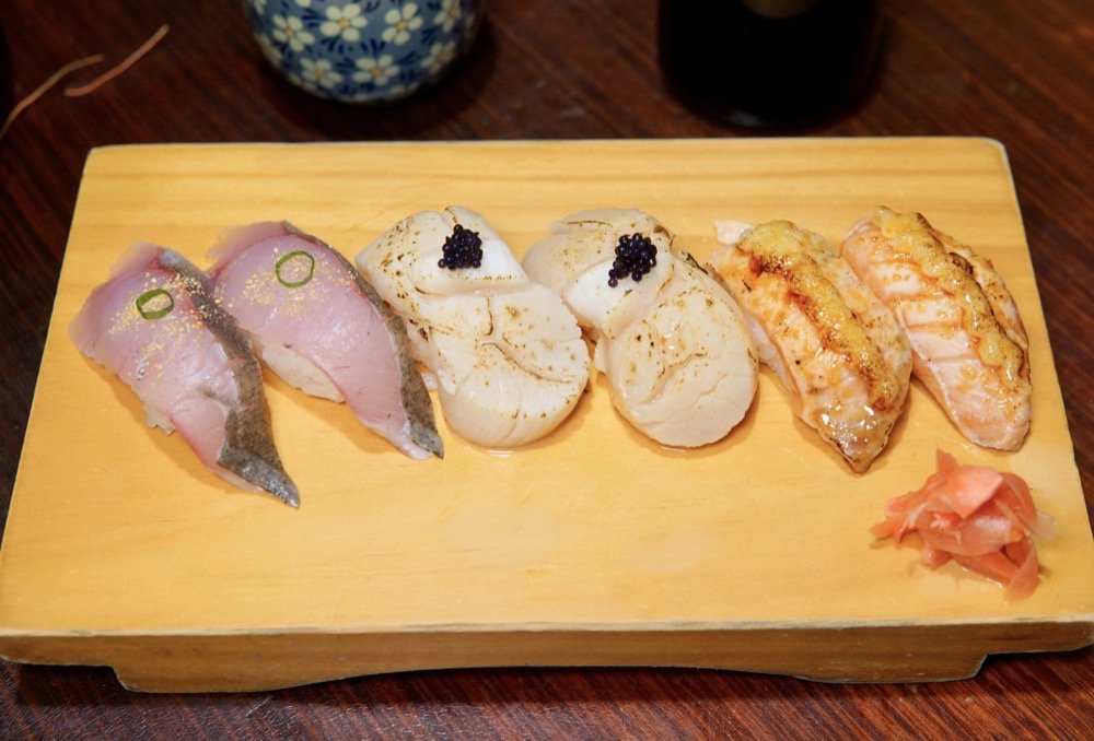 大安區美食推薦【Food二十食堂】超好吃握壽司、生魚片丼飯、一夜干、唐揚雞，新鮮美味日式料理｜大安區平價日料、外送美食推薦！