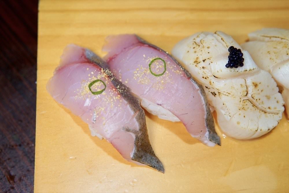 大安區美食推薦【Food二十食堂】超好吃握壽司、生魚片丼飯、一夜干、唐揚雞，新鮮美味日式料理｜大安區平價日料、外送美食推薦！