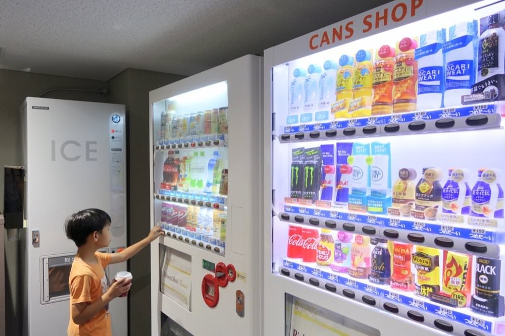 京都飯店推薦｜京都站前里士滿高級飯店 (Richmond Hotel Premier Kyoto Ekimae)免費下午茶點心與Happy Hour喝到飽，交通便利近京都車站/唐吉軻德/友都八喜/鳥貴族