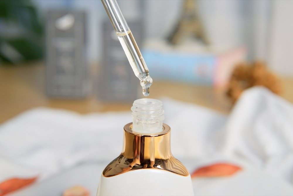 荷柏園HERBOX|嫩白緊緻秘密法寶-艾塔桂花白C淨亮精華液、艾塔桂花A醇瞬效抗痕精華 - 第4張圖 荷柏園HERBOX|嫩白緊緻秘密法寶-艾塔桂花白C淨亮精華液、艾塔桂花A醇瞬效抗痕精華