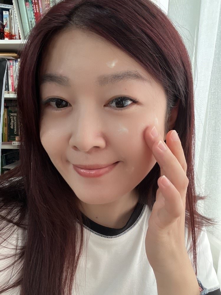 荷柏園HERBOX|嫩白緊緻秘密法寶-艾塔桂花白C淨亮精華液、艾塔桂花A醇瞬效抗痕精華 - 第9張圖 荷柏園HERBOX|嫩白緊緻秘密法寶-艾塔桂花白C淨亮精華液、艾塔桂花A醇瞬效抗痕精華