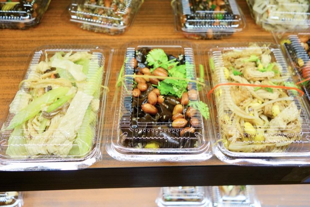 桃園中壢美食【一張桌麵食】飄香數十載的老字號眷村麵食館