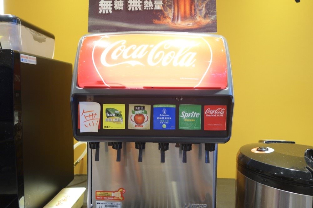 小時厚牛排桃園平鎮店|牛排210元起享咖喱飯、霜淇淋飲料自助吧吃到飽!平鎮交流道/復旦國小美食推薦 - 第12張圖 小時厚牛排桃園平鎮店|牛排210元起享咖喱飯、霜淇淋飲料自助吧吃到飽!平鎮交流道/復旦國小美食推薦