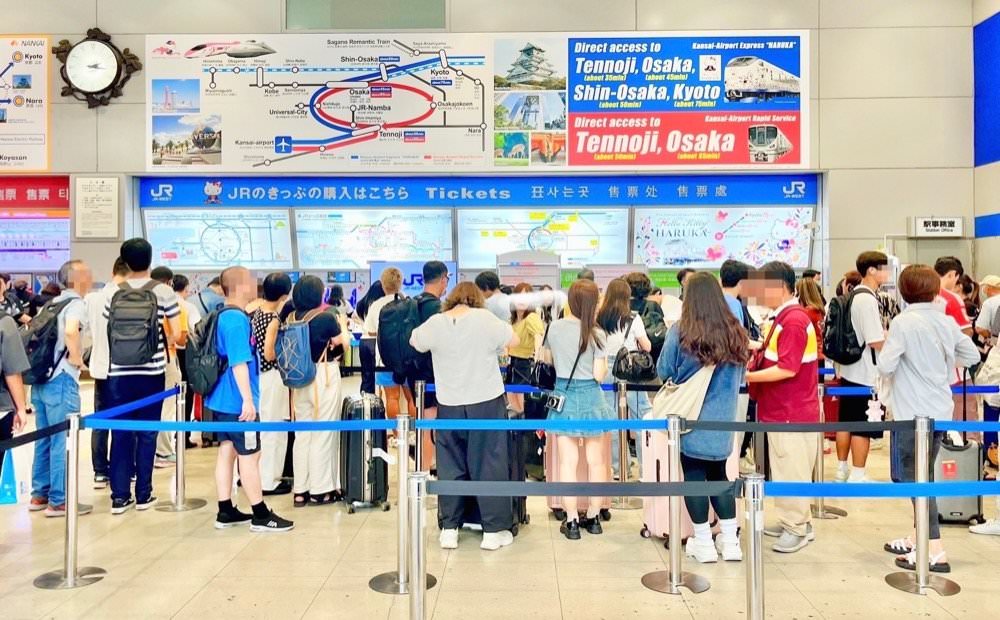 【關西機場-京都交通】搭乘JR HARUKA關西機場特快列車到京都車站！Hello Kitty彩繪列車直達京都市區！