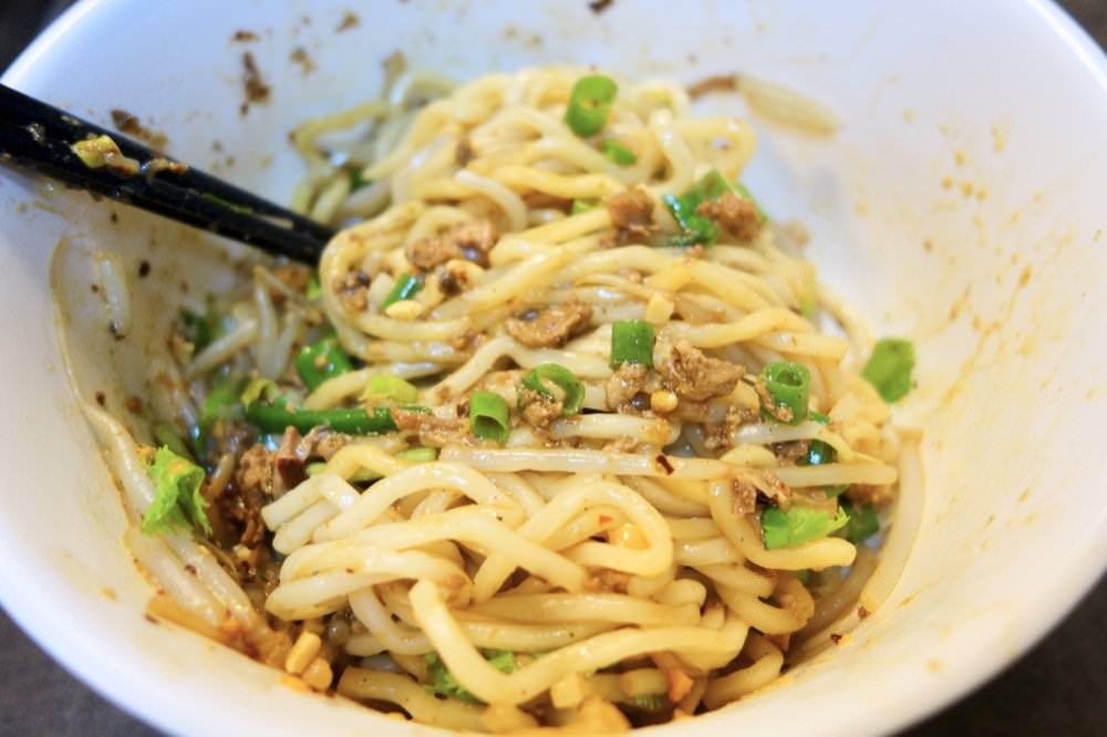 桃園中壢美食【一張桌麵食】飄香數十載的老字號眷村麵食館