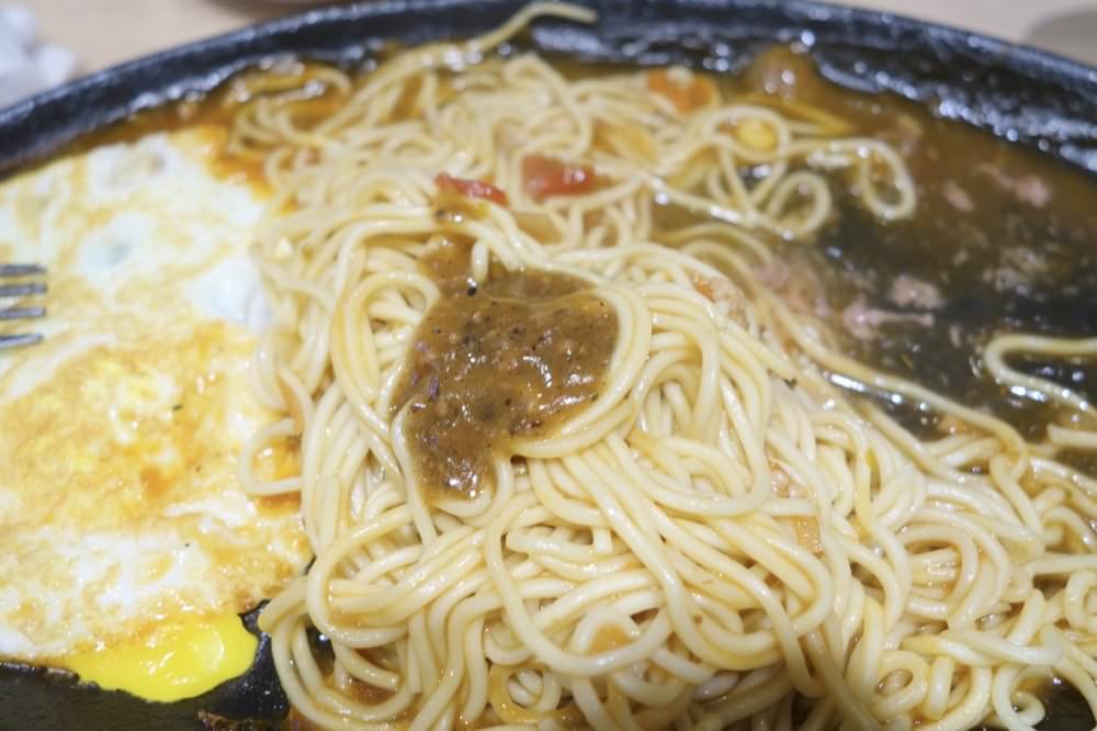 小時厚牛排桃園平鎮店|牛排210元起享咖喱飯、霜淇淋飲料自助吧吃到飽!平鎮交流道/復旦國小美食推薦 - 第32張圖 小時厚牛排桃園平鎮店|牛排210元起享咖喱飯、霜淇淋飲料自助吧吃到飽!平鎮交流道/復旦國小美食推薦