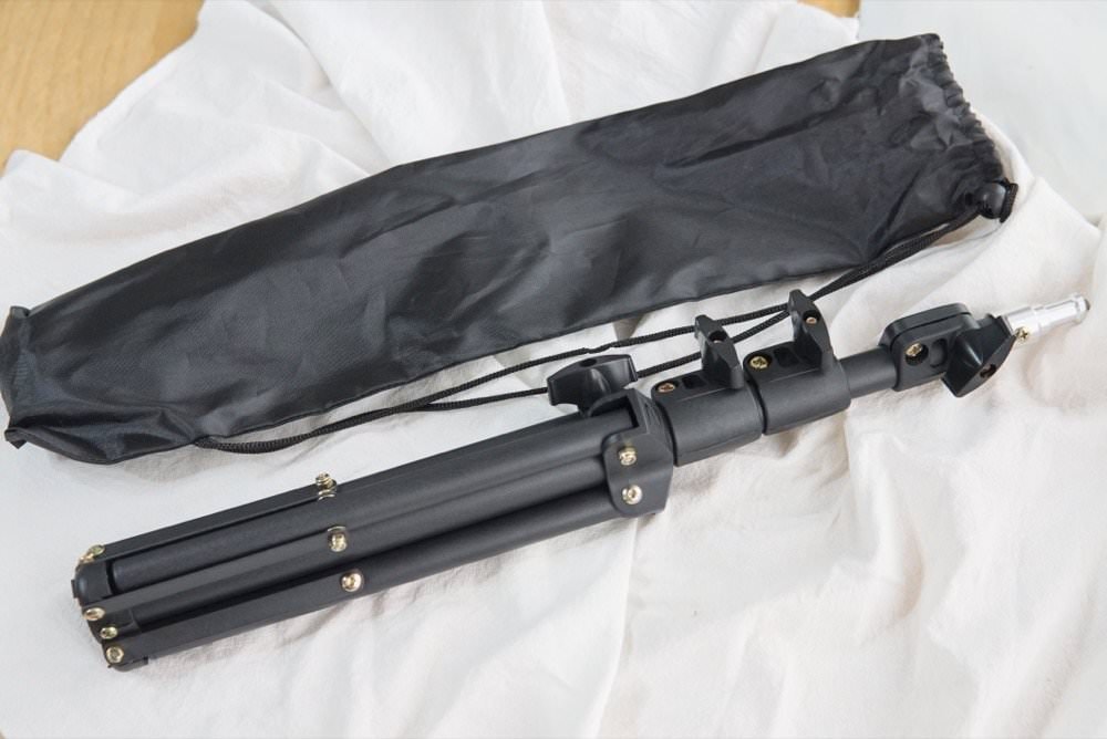 SANSUI 山水微型行動智慧高亮度投影機SPJ-MO｜居家、外出露營都方便！投影機推薦！