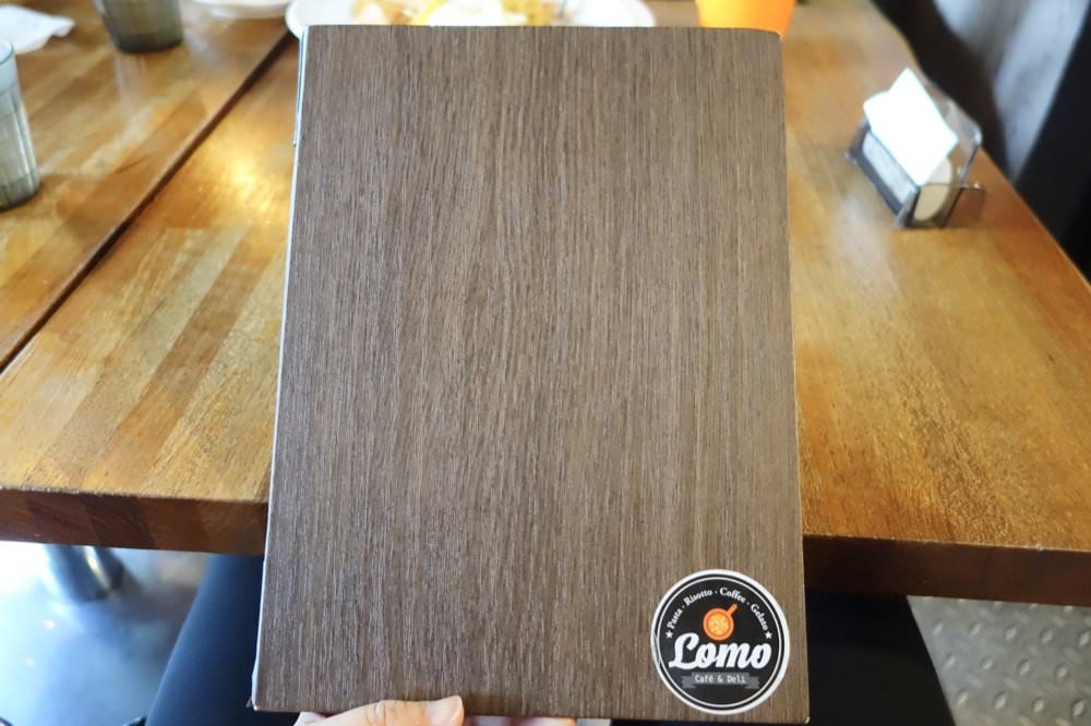 【LOMO Cafe 樂牧樂食所】美式漢堡、義式料理餐廳，中壢不限時咖啡廳推薦！