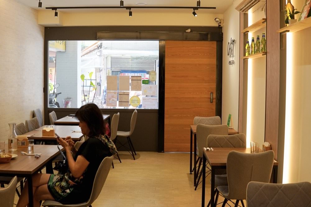 【CH17 Pasta 義式餐廳】超推薦義大利麵跟好吃手工甜點！永和四號公園附近聚餐下午茶好地點！(可包場)