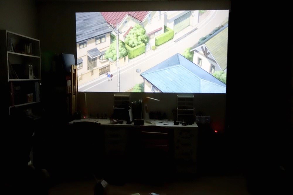 SANSUI 山水微型行動智慧高亮度投影機SPJ-MO｜居家、外出露營都方便！投影機推薦！