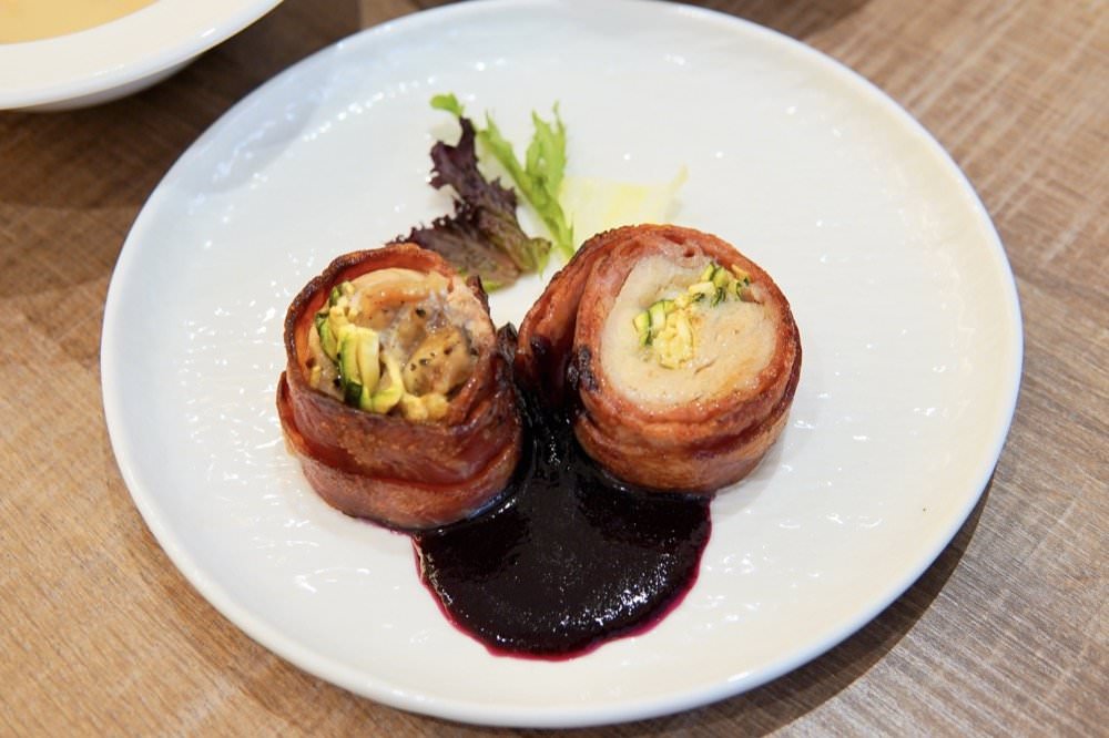 【CH17 Pasta 義式餐廳】超推薦義大利麵跟好吃手工甜點！永和四號公園附近聚餐下午茶好地點！(可包場)