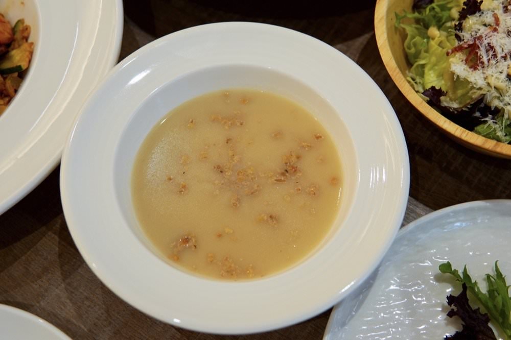 【CH17 Pasta 義式餐廳】超推薦義大利麵跟好吃手工甜點！永和四號公園附近聚餐下午茶好地點！(可包場)