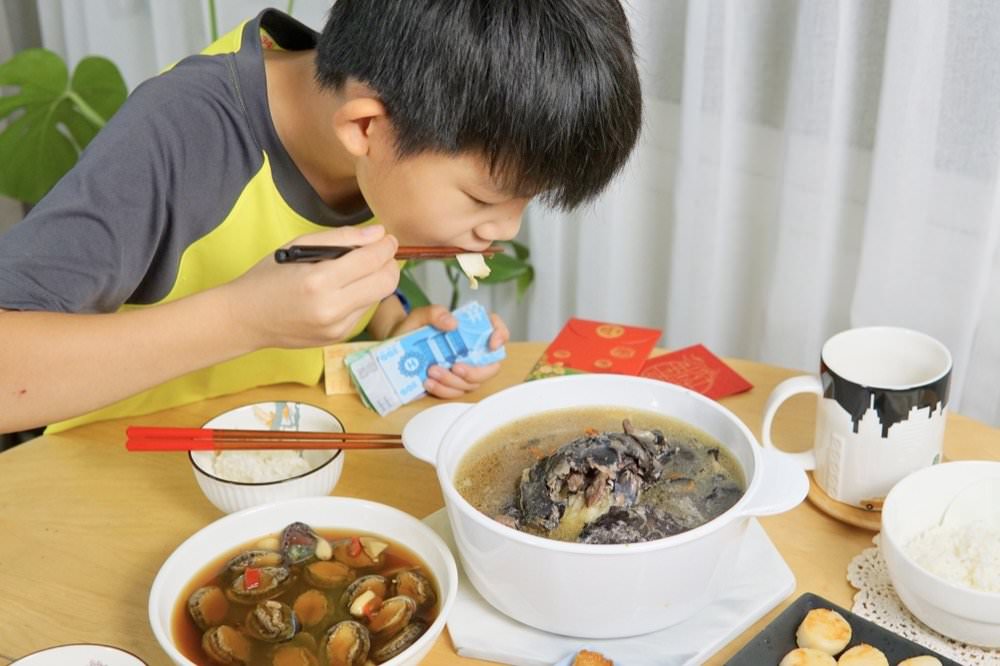 【2024年夜飯推薦】日芳珍饌2024年菜五福臨門鍋，美味輕鬆端上桌！鮑魚米雞、烏金達人烏魚子、野生干貝滿足饕客家人味蕾❤️