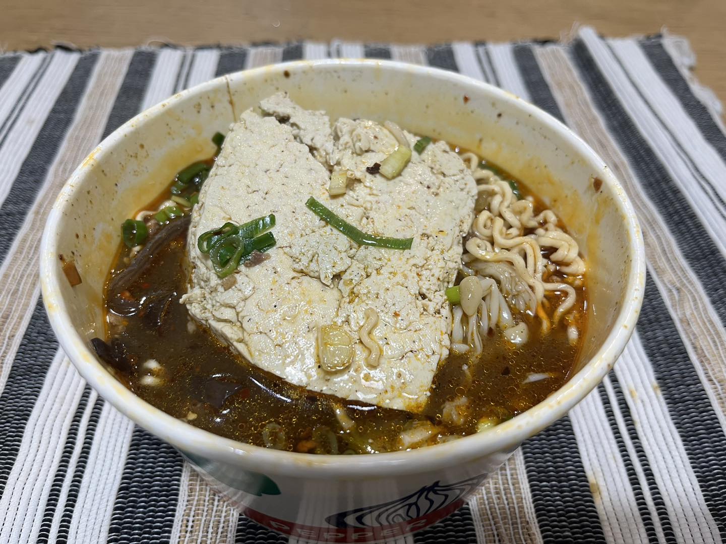 【中壢美食小吃】不老麻辣鴨血臭豆腐,香麻帶勁辣得超過癮! - 第5張圖 【中壢美食小吃】不老麻辣鴨血臭豆腐,香麻帶勁辣得超過癮!