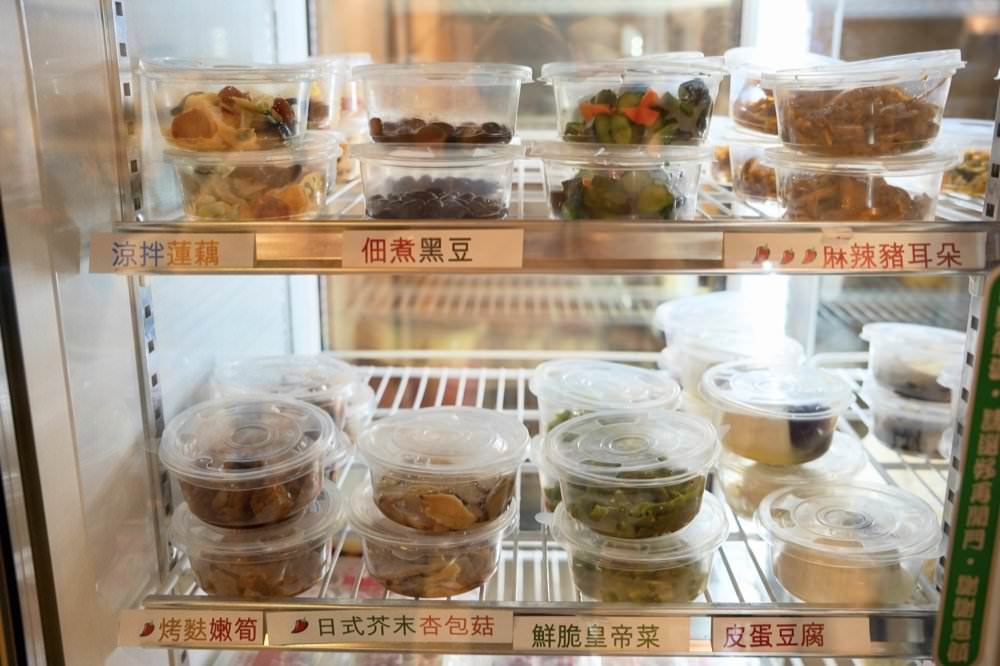 【台北美食小吃】奇福扁食信義本店,必點超美味雙重麻辣紅油炒手、鮮蝦扁食! - 第6張圖 【台北美食小吃】奇福扁食信義本店,必點超美味雙重麻辣紅油炒手、鮮蝦扁食!