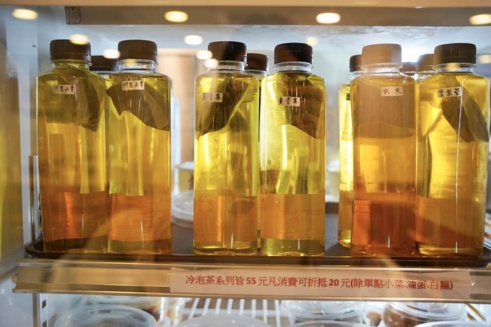 【台北美食小吃】奇福扁食信義本店,必點超美味雙重麻辣紅油炒手、鮮蝦扁食! - 第9張圖 【台北美食小吃】奇福扁食信義本店,必點超美味雙重麻辣紅油炒手、鮮蝦扁食!