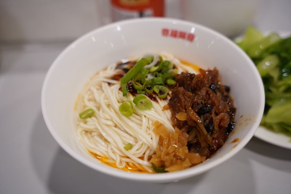 【台北美食小吃】奇福扁食信義本店,必點超美味雙重麻辣紅油炒手、鮮蝦扁食! - 第13張圖 【台北美食小吃】奇福扁食信義本店,必點超美味雙重麻辣紅油炒手、鮮蝦扁食!