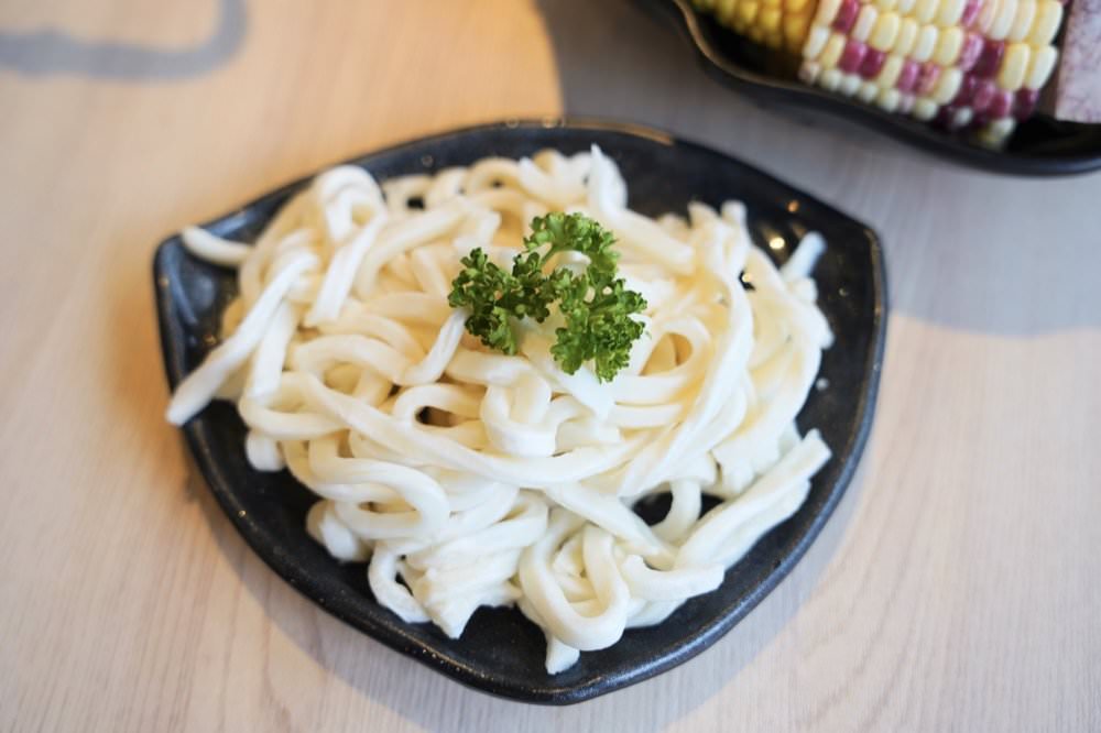 【台北火鍋推薦】真鮮海鮮和牛鍋物。超好吃美福頂級Prime牛肉、松阪豬!肉控必吃大同區火鍋推薦!(台北寵物友善餐廳) - 第22張圖 【台北火鍋推薦】真鮮海鮮和牛鍋物。超好吃美福頂級Prime牛肉、松阪豬!肉控必吃大同區火鍋推薦!(台北寵物友善餐廳)