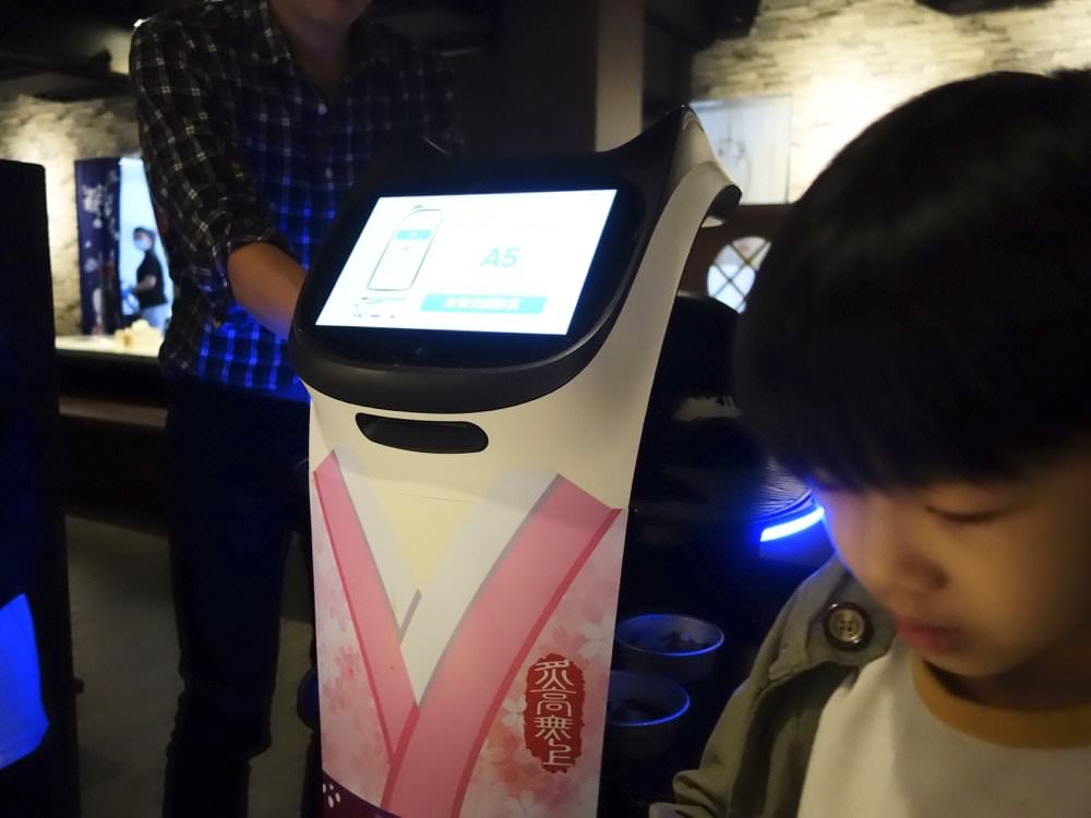 中壢燒肉吃到飽推薦【炙高無上炭火燒肉 中壢店】美味肉品、海鮮、蔬菜任你點！