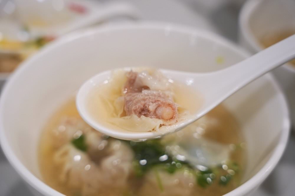 【台北美食小吃】奇福扁食信義本店,必點超美味雙重麻辣紅油炒手、鮮蝦扁食! - 第25張圖 【台北美食小吃】奇福扁食信義本店,必點超美味雙重麻辣紅油炒手、鮮蝦扁食!