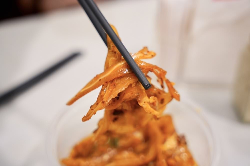 【台北美食小吃】奇福扁食信義本店,必點超美味雙重麻辣紅油炒手、鮮蝦扁食! - 第27張圖 【台北美食小吃】奇福扁食信義本店,必點超美味雙重麻辣紅油炒手、鮮蝦扁食!