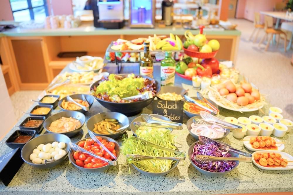 【曼谷飯店推薦】2023新開幕曼谷飯店The Quarter Ratchathewi by UHG拉差貼威四分之一飯店，夢幻網美風、地點方便近BTS！