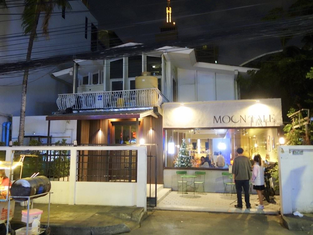 曼谷飯店推薦｜Siam Shelter Bangkok。新開幕超平價3人房只要1600，地點方便近BTS，還有免費泡麵飲料零食！