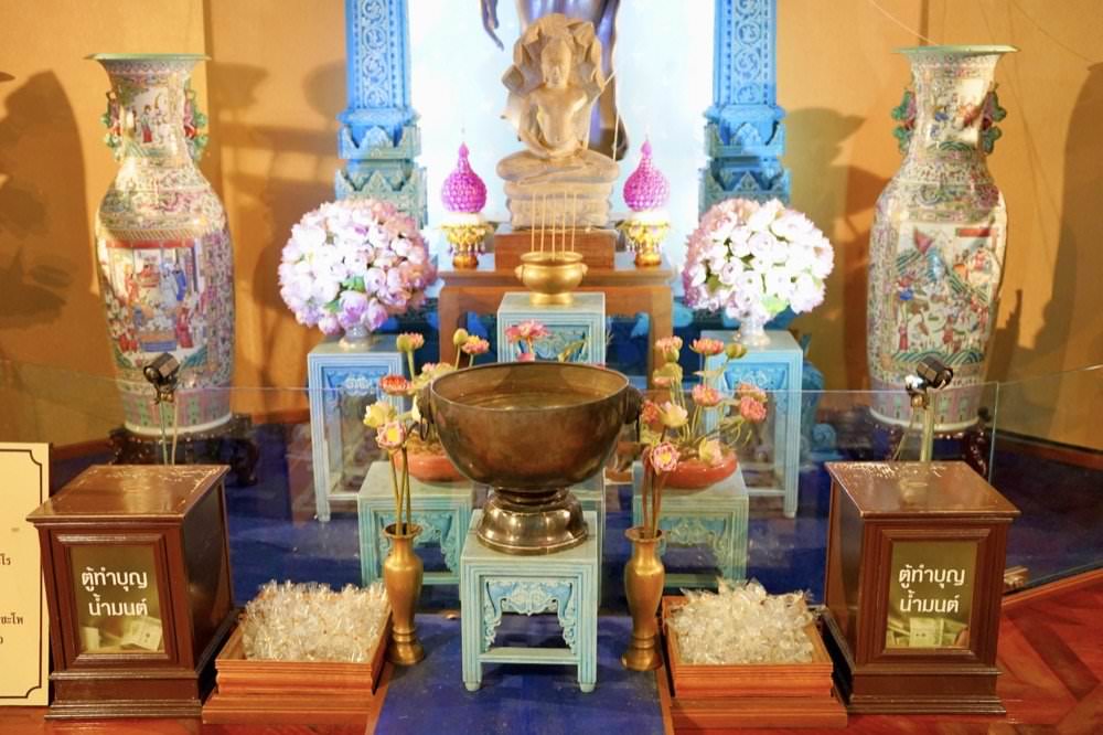 【曼谷景點推薦】三頭象神博物館The Erawan Museum。超美粉紅建築巨大三頭象地標！曼谷超夯網美景點交通、門票、許願拜拜攻略分享！