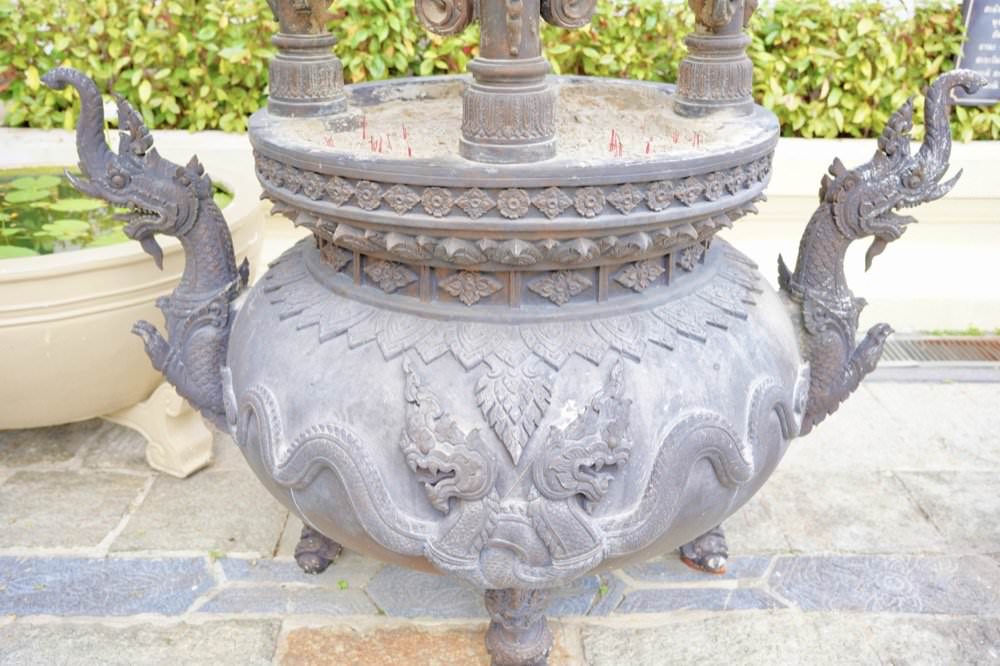 【曼谷景點推薦】三頭象神博物館The Erawan Museum。超美粉紅建築巨大三頭象地標！曼谷超夯網美景點交通、門票、許願拜拜攻略分享！