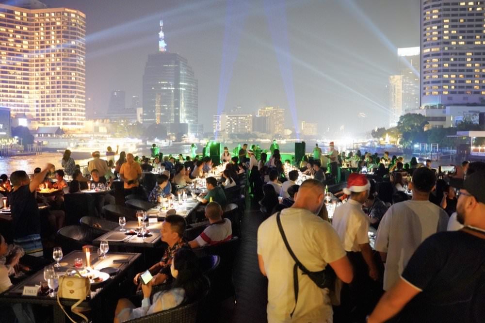 【曼谷遊船晚餐推薦】KKday富裕豪華郵輪搭乘經驗分享！湄南河遊船超棒體驗❤️