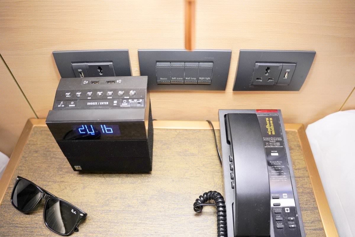 【曼谷飯店推薦】曼谷新浩中央酒店 Sindhorn Midtown Hotel Bangkok｜BTS Chit Lom大空間房型、無邊際泳池、高空酒吧曼谷飯店推薦！