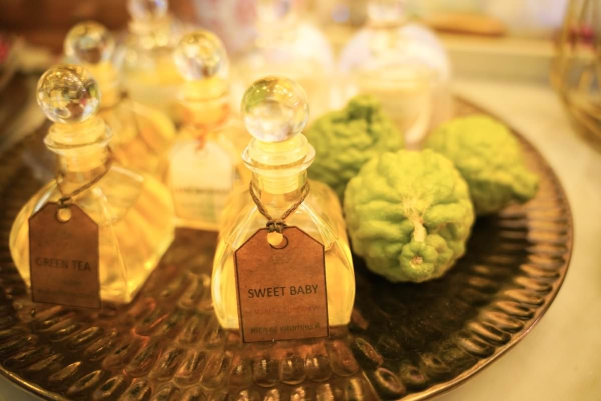 曼谷按摩推薦【De Rest SPA】超紓壓深層組織油按摩，BTS Chit lom站泰式按摩推薦