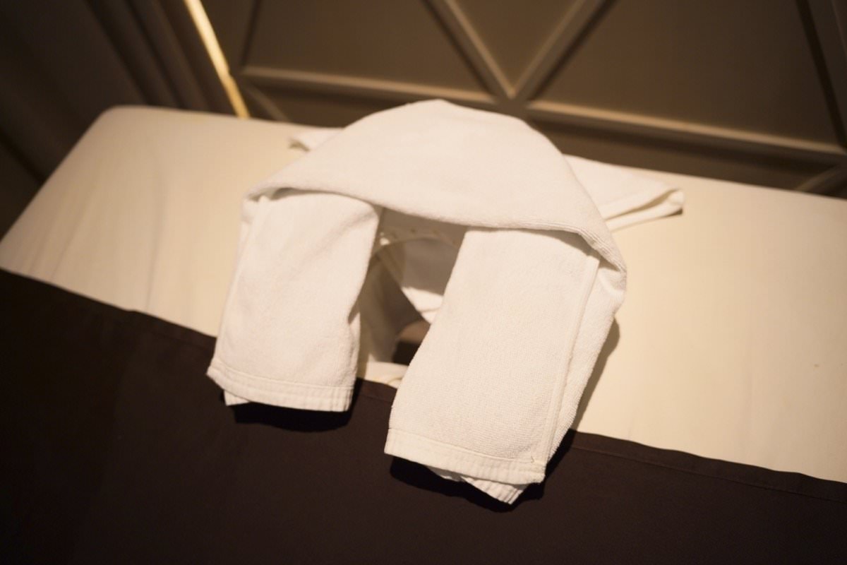 曼谷按摩推薦【De Rest SPA】超紓壓深層組織油按摩，BTS Chit lom站泰式按摩推薦