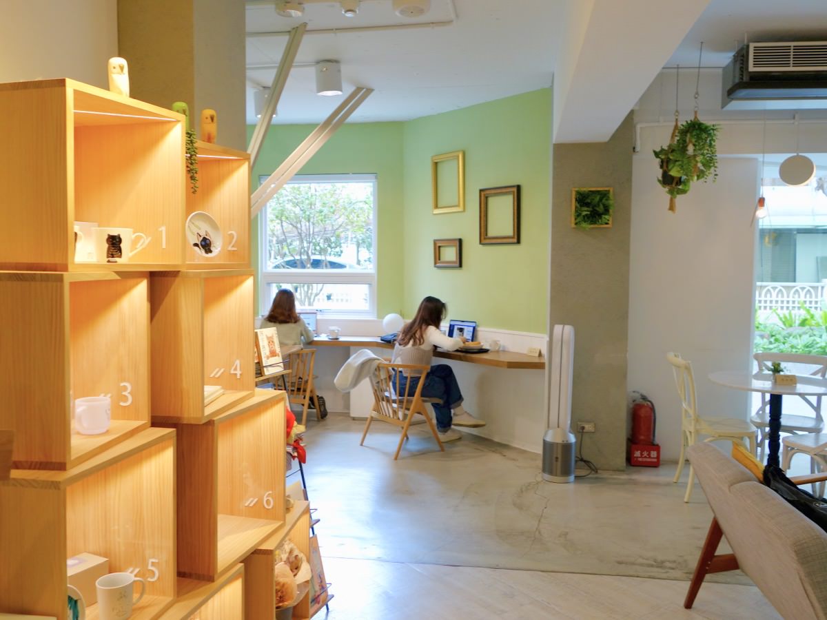 【台北不限時咖啡廳】CAFE RACO。超舒適大空間台北咖啡館推薦(捷運行天宮站/可訂位)