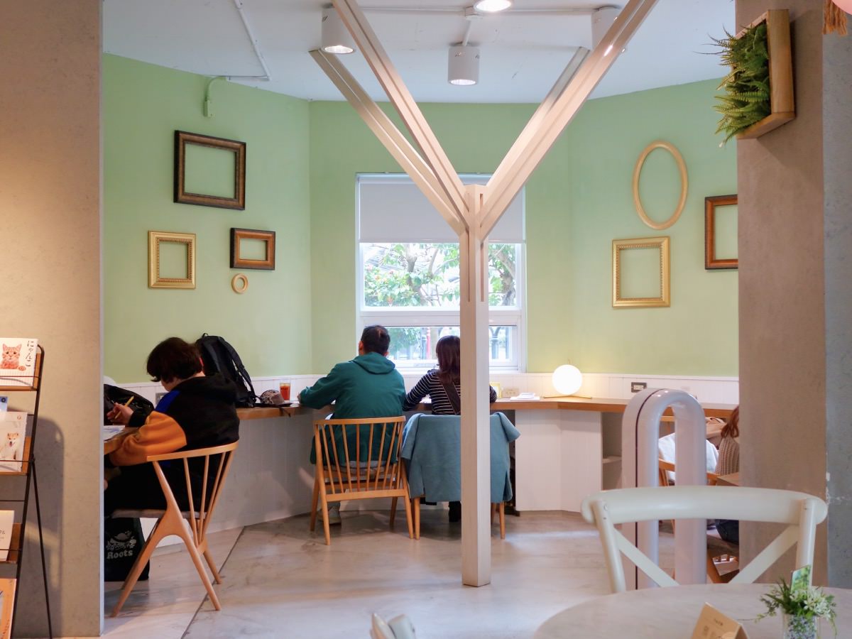 【台北不限時咖啡廳】CAFE RACO。超舒適大空間台北咖啡館推薦(捷運行天宮站/可訂位)