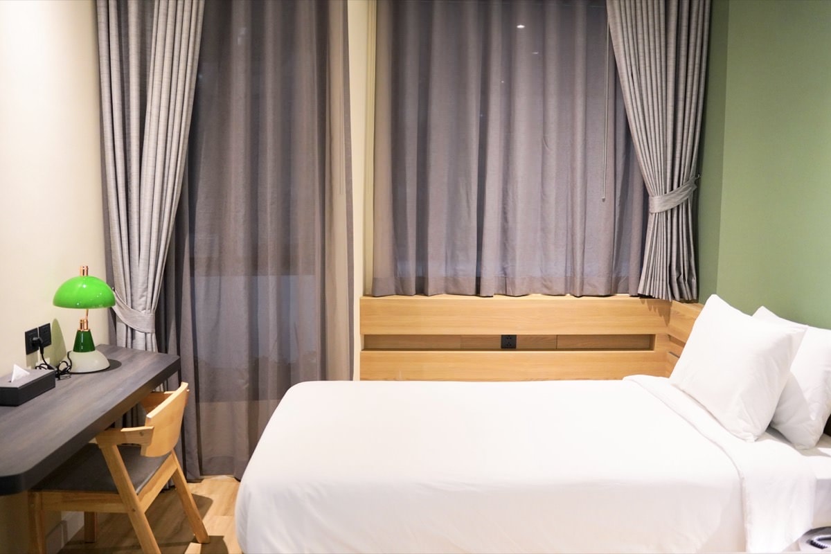 【新開幕曼谷摩爾飯店】MO HOTEL Bangkok。2024開幕質感小清新飯店，BTS旁近水門市場、快船、MBK