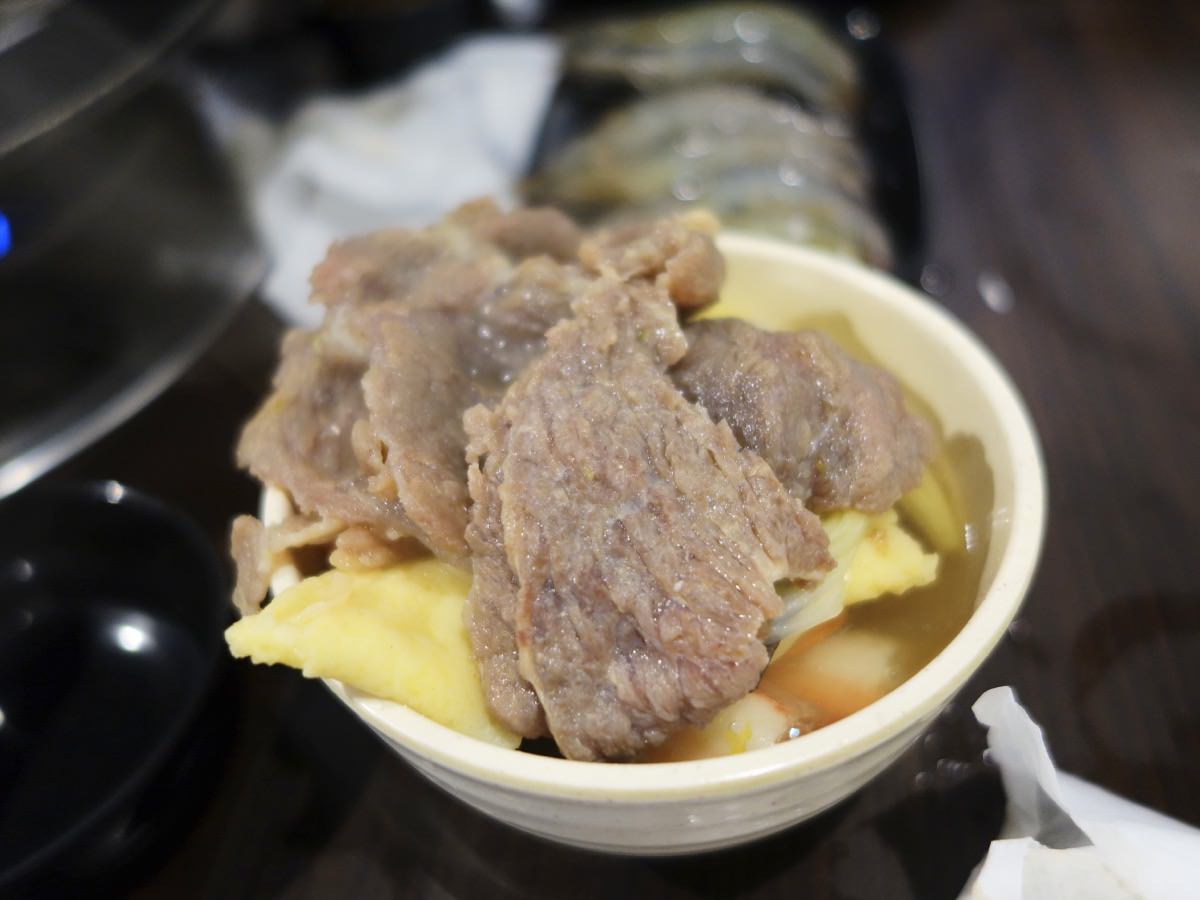 中壢火鍋推薦|嘉義老牌石頭火鍋(中壢店),爆炒味飄香湯頭好好喝~ - 第24張圖 中壢火鍋推薦|嘉義老牌石頭火鍋(中壢店),爆炒味飄香湯頭好好喝~