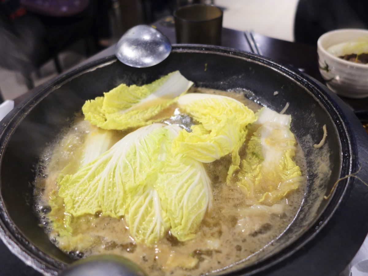 中壢火鍋推薦|嘉義老牌石頭火鍋(中壢店),爆炒味飄香湯頭好好喝~ - 第25張圖 中壢火鍋推薦|嘉義老牌石頭火鍋(中壢店),爆炒味飄香湯頭好好喝~