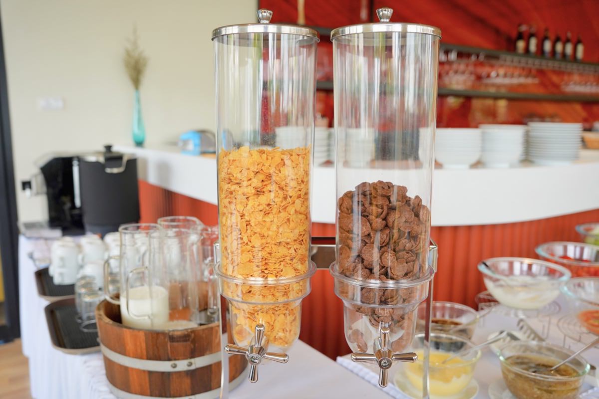 【新開幕曼谷摩爾飯店】MO HOTEL Bangkok。2024開幕質感小清新飯店，BTS旁近水門市場、快船、MBK