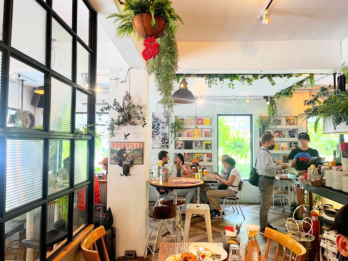 【台北美式餐廳】紐澳良小廚Nola Kitchen(信義象山店)・必點楓糖鬆餅炸雞、艾爾精釀啤酒買一送一！