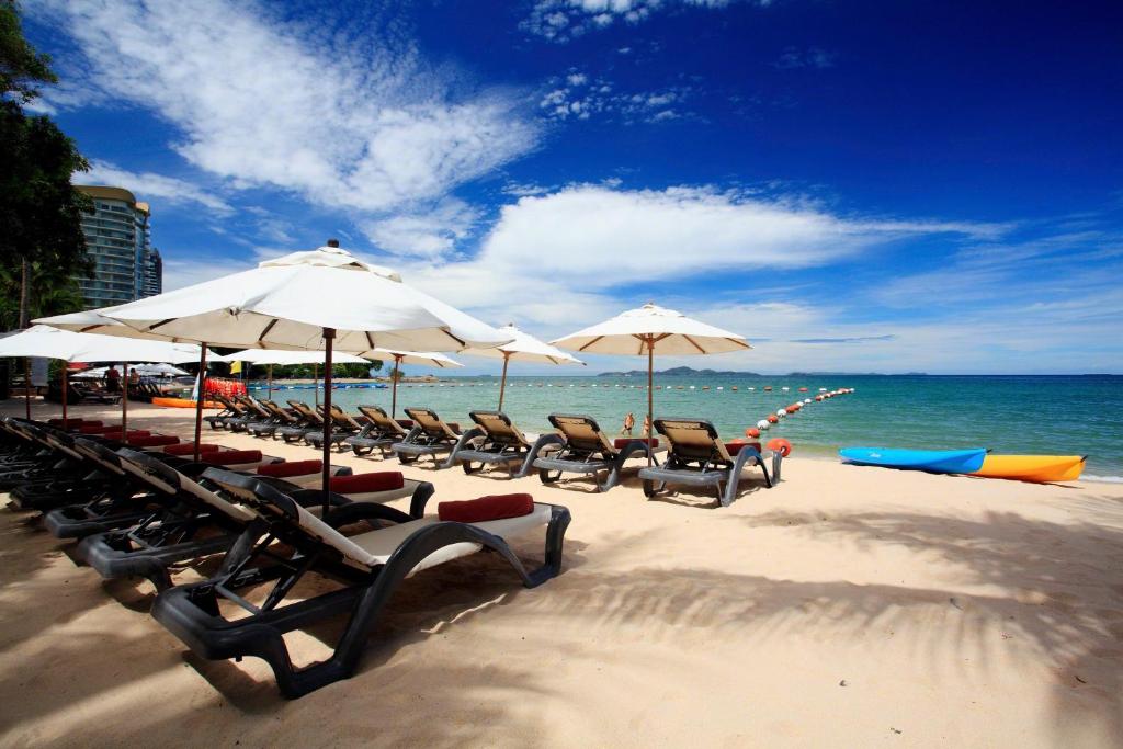 Centara Grand Mirage Beach Resort Pattaya沙灘