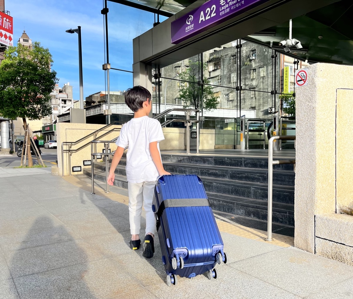 行李箱租借｜偶爾出國不用買行李箱，找奧旅博Oroobo租借行李箱超方便！