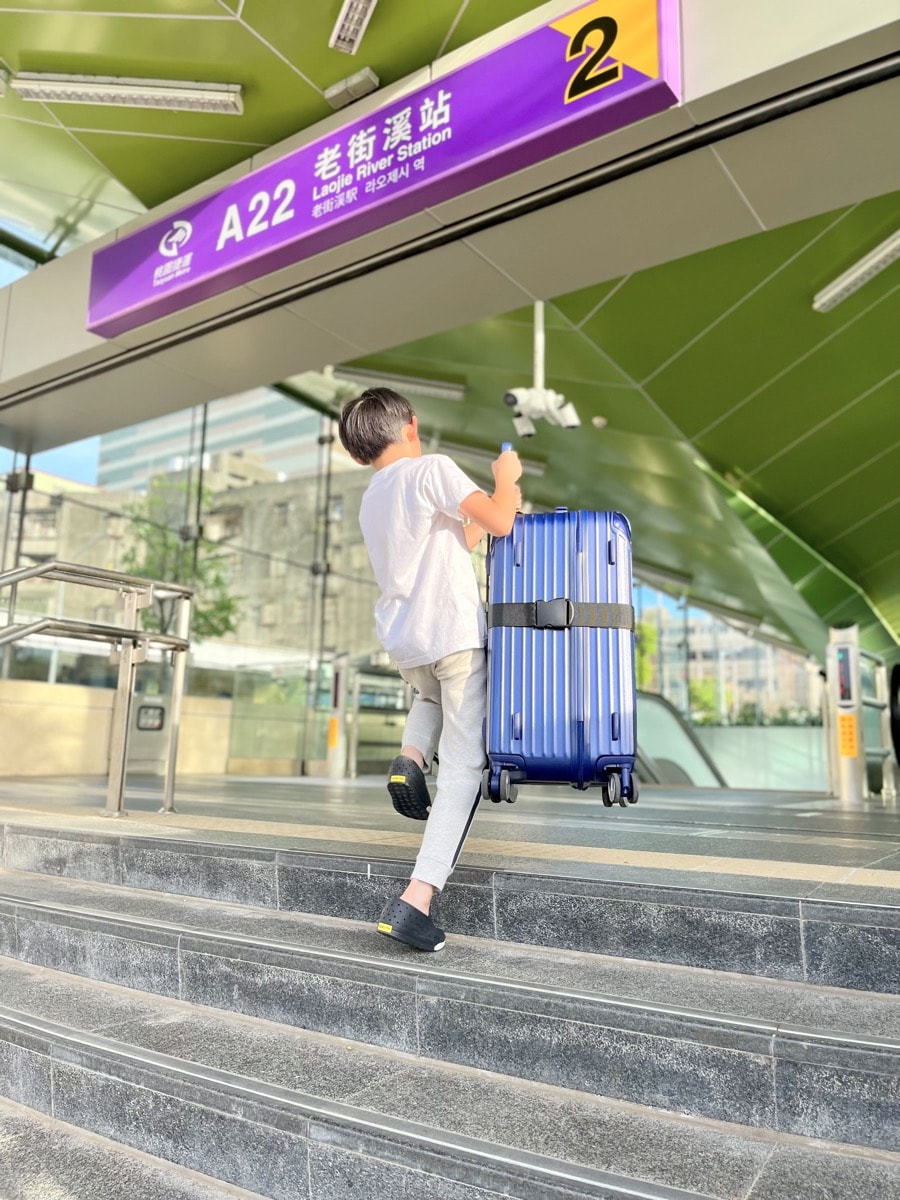 行李箱租借｜偶爾出國不用買行李箱，找奧旅博Oroobo租借行李箱超方便！