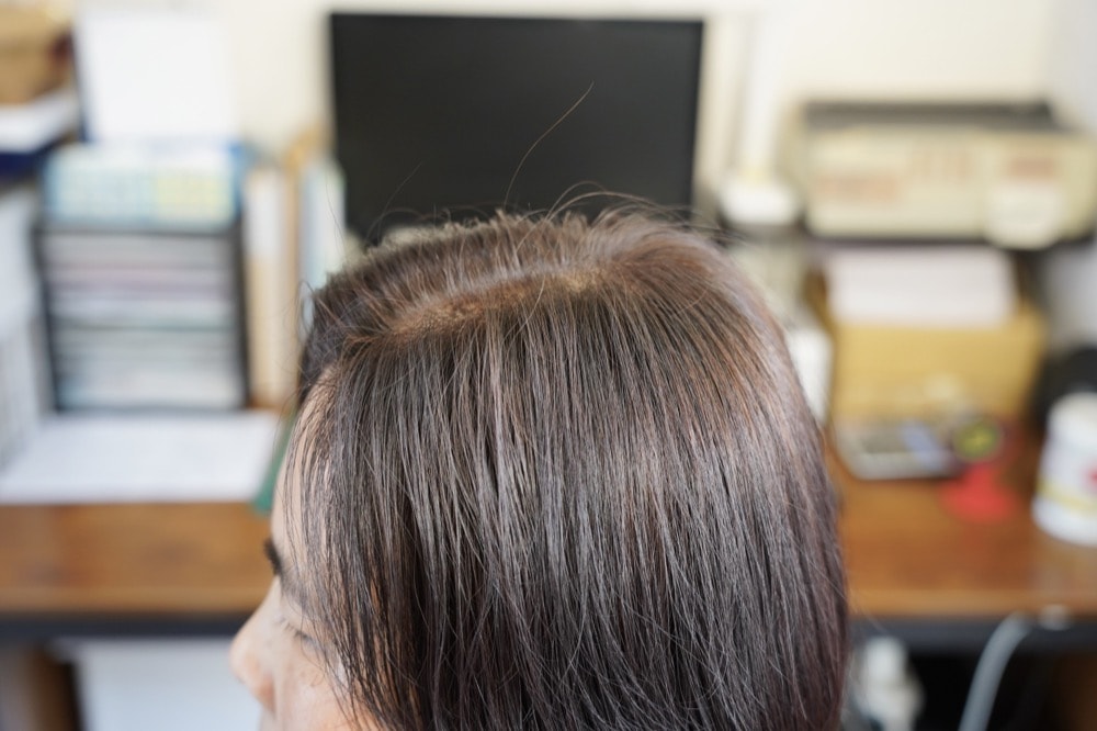 不用兩劑型染髮劑的完美白髮染推薦【28健康通販】健康白髮上色完美速效日夜組B，實用心得評價！